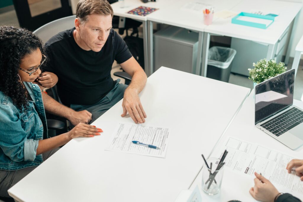 Selecting a Financial Advisor: Why Choose WealthArch Over the Competition? 