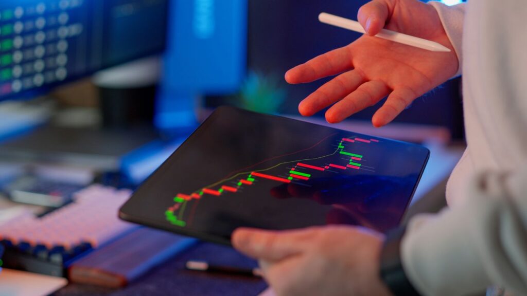 What to Do When the Market Crashes: How to Stay Rational When Everyone Panics